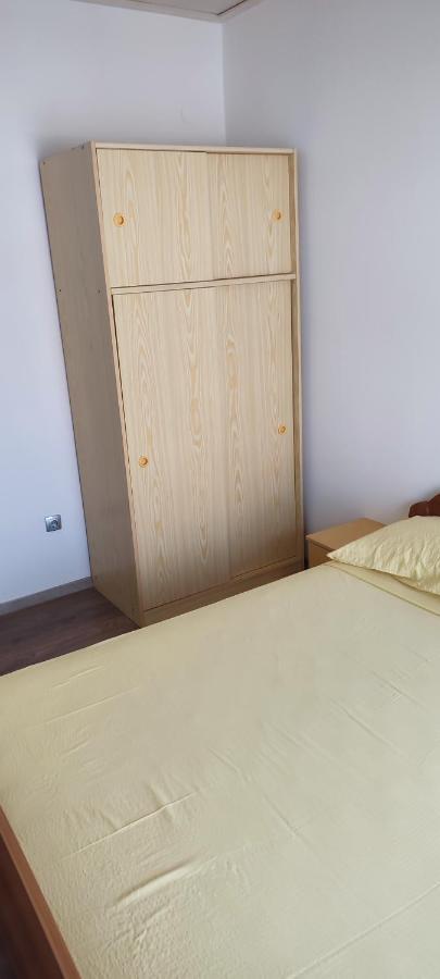 Ivka Brodarica (Sibenik-Knin)