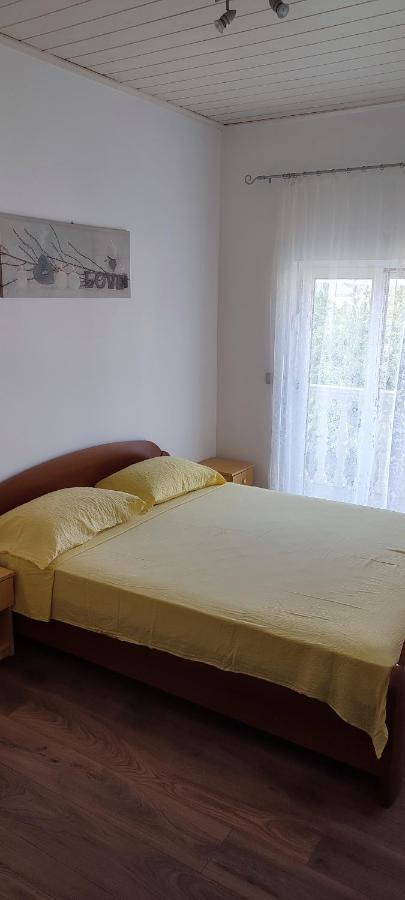 Ivka * Brodarica (Sibenik-Knin)