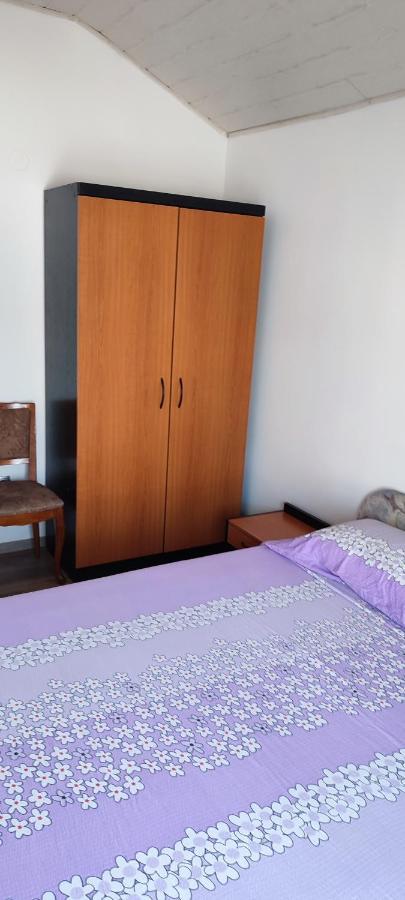 Ivka Apartment *
