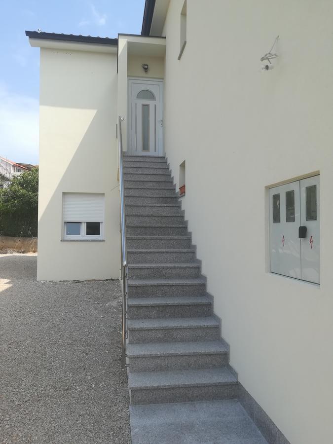Ivka Apartment